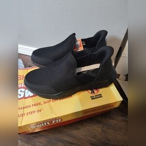 Skechers Hands Free Swift Fit Men's Black Slip-On Shoes SZ 9 (27cm)